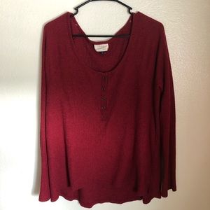 Dark red thermal top